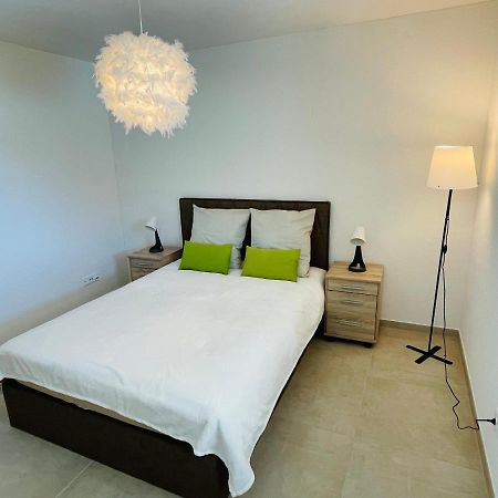 Central Apartment , Free Parking Locarno Exterior foto
